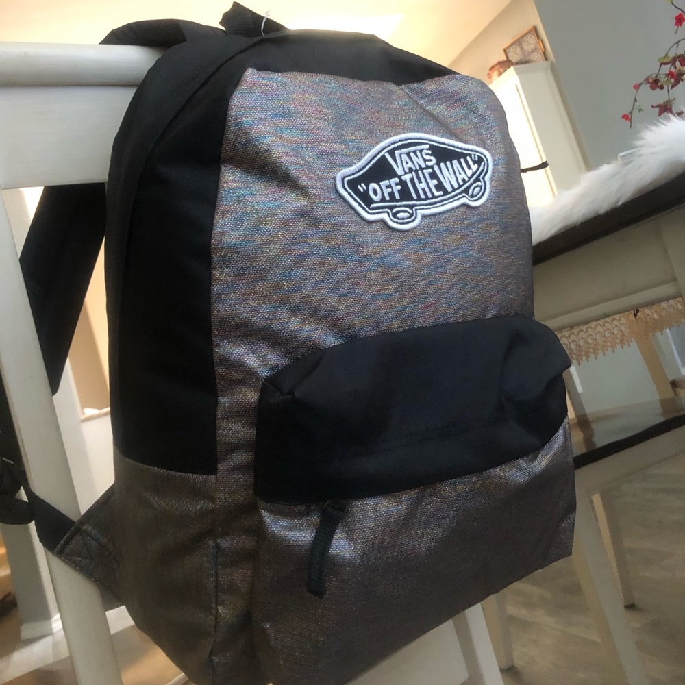 Beautiful large vans backpack - Picture 2 of 6